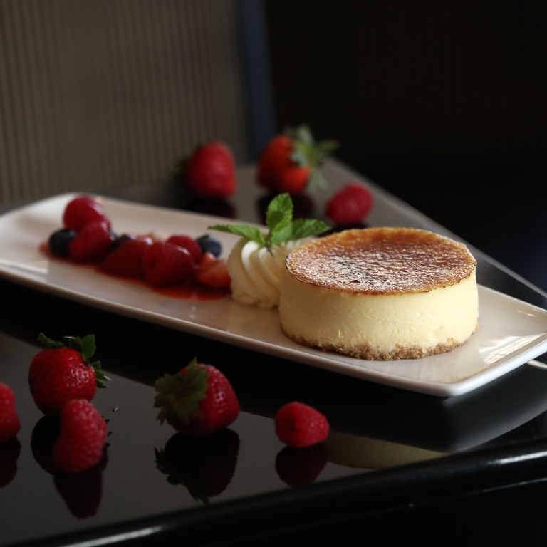 Hong Kong desserts: vegan cheesecake versus New York-style cheesecake