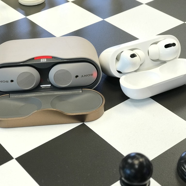 Airpods Pro vs Sony WF-1000XM3. Photos: Kwok-wang Chow