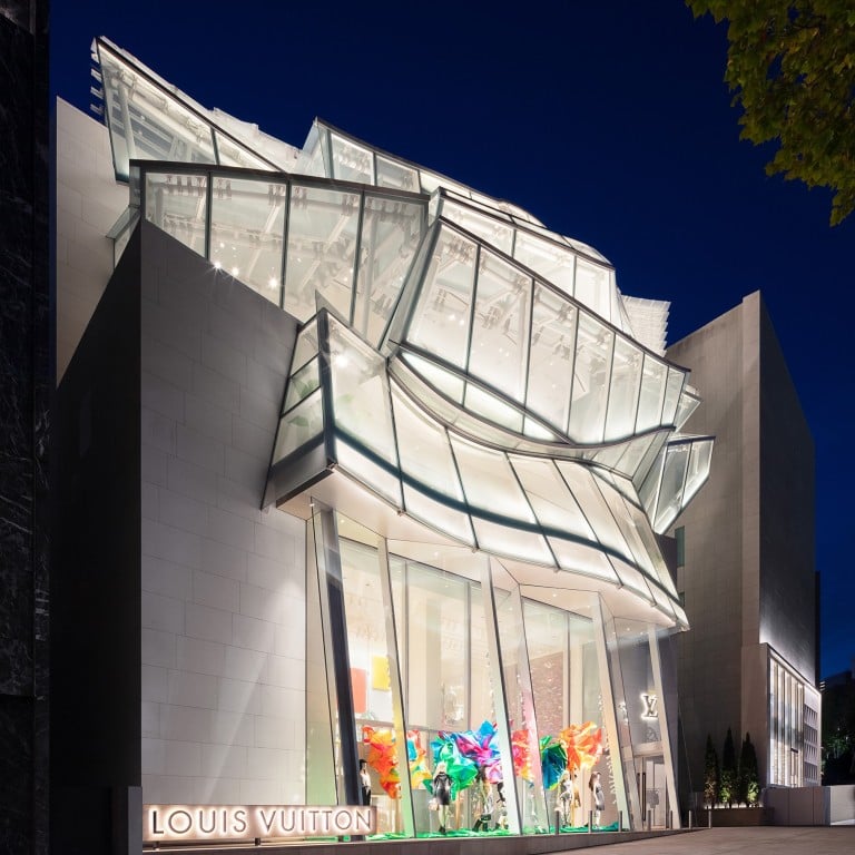 Louis Vuitton’s flagship store in Seoul, South Korea. Its undulating glass facade is the trademark style of Frank Gehry.