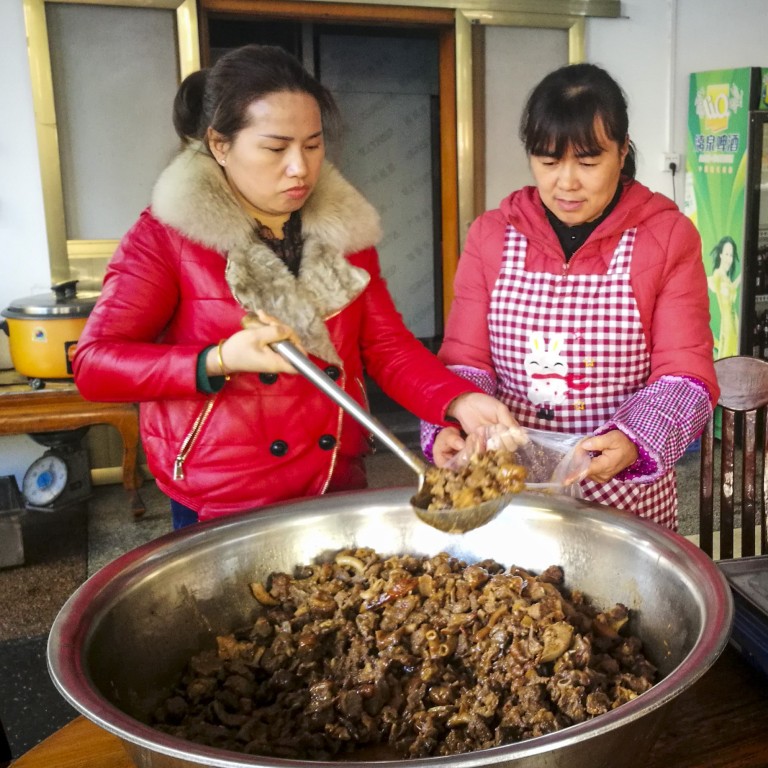 China S Pork Crisis Piques Interest In Dog And Cat Meat As Animal