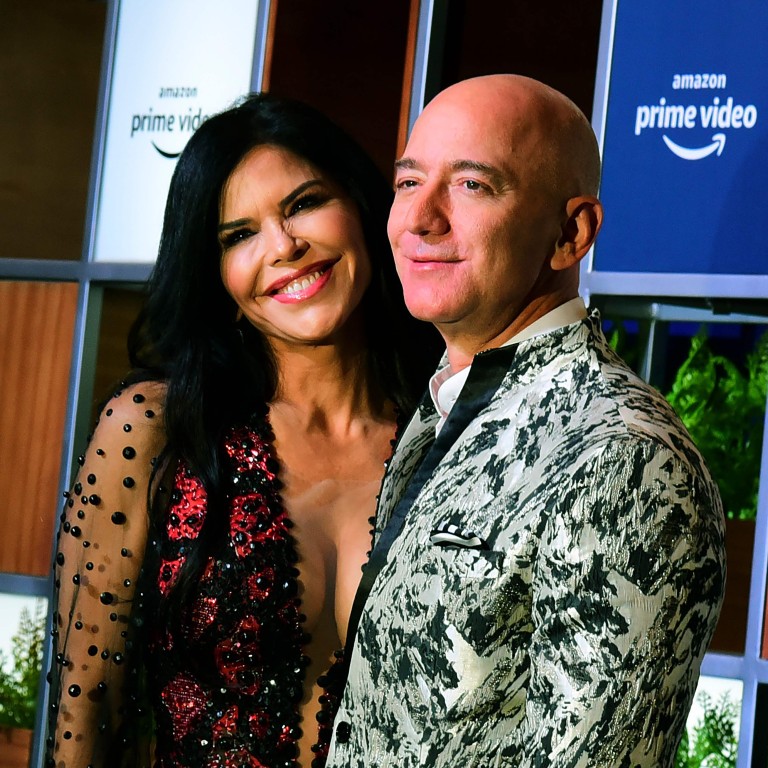 Jeff Bezos Makes A Wild Fashion Statement With Girlfriend Lauren