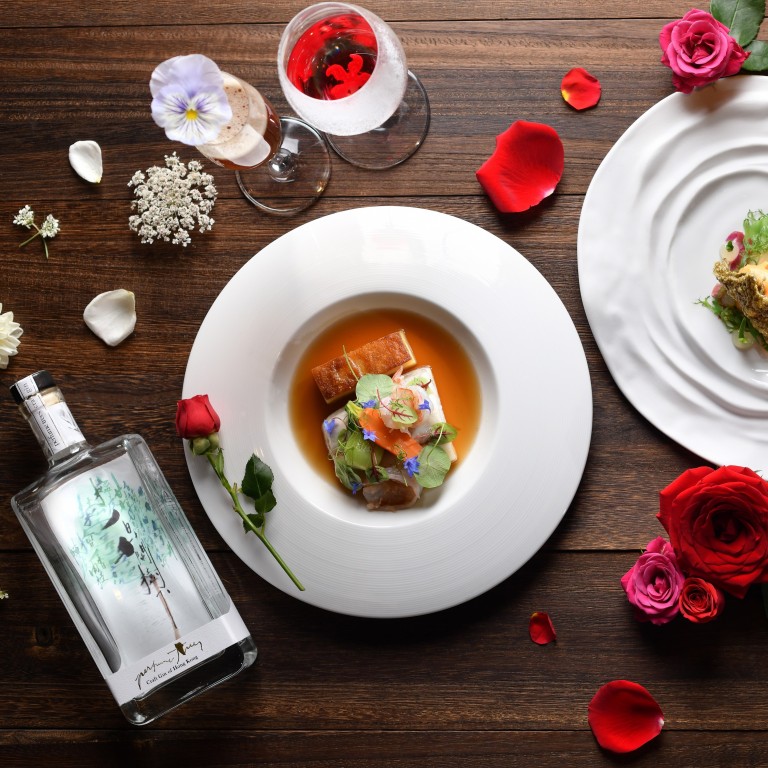 This Valentine’s Day, spoil your partner with a romantic candlelit dinner and roses for a memorable night out. Photo: Alibi