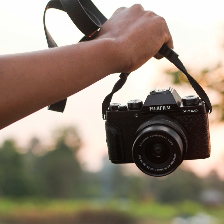 Put Down That Bulky Dslr Camera Here S Everything You Need For