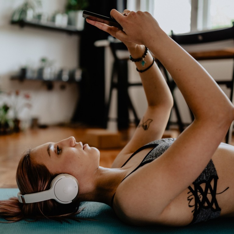 Now is the ideal time to take action and download our listed apps for self-improvement. Photo: Getty Images