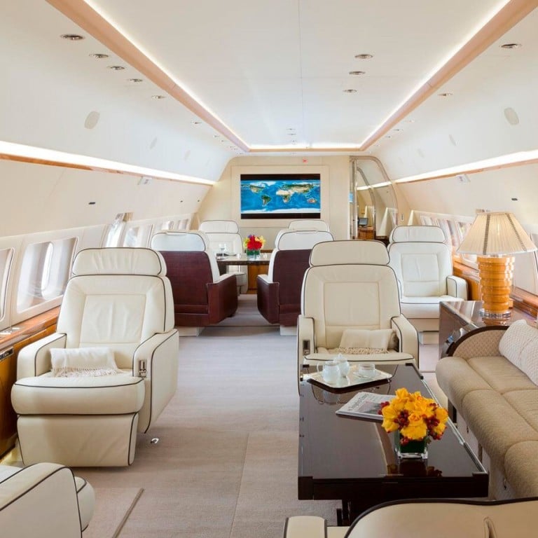 Donald Trump Bill Gates And Tom Cruise Take Off The Private Jet Called The Peak Of Private Aviation Belongs To Life Coach Tony Robbins And You Can Rent It