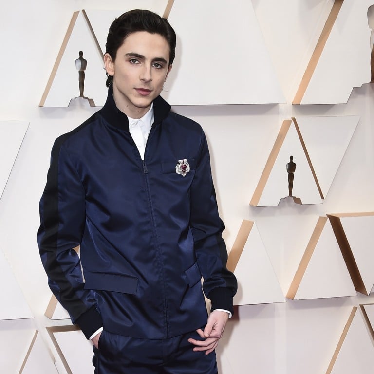 Timothée Chalamet is one of many male Hollywood celebrities who like their jewels – he appeared on the red carpet at the 2019 Academy Awards in Los Angeles wearing a ruby and diamond brooch from Cartier’s archives. Photo: Invision/AP