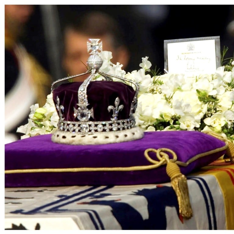 Jewellery Such As The British Crown Jewels Koh I Noor And The Hope Diamond May Be Worth Millions But As Their Owners Would Tell You If They Could They May Also Be Cursed