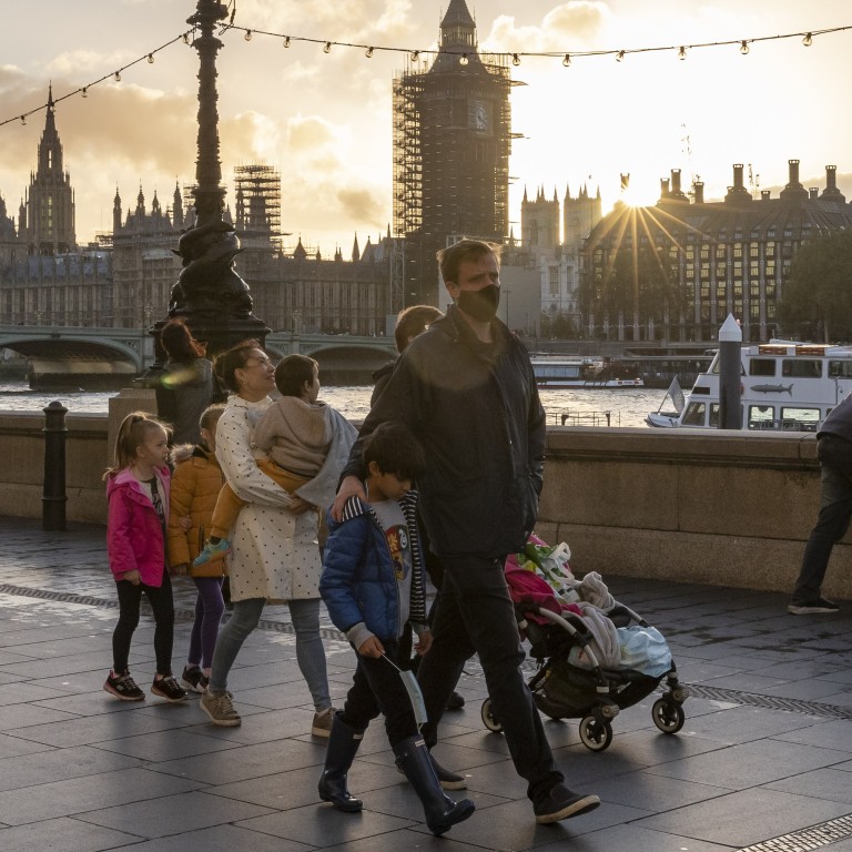 Coronavirus Uk May Extend Lockdown Protesters Attack German Police South China Morning Post