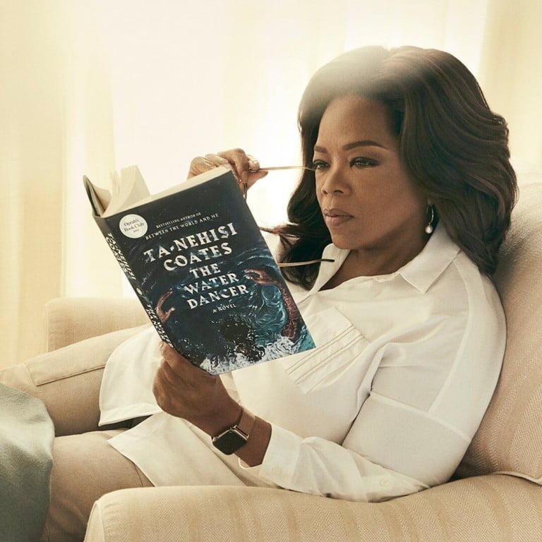 Oprah Winfrey – from gifting books to gifting an entire library, the world’s first black female billionaire know how to make her money talk. Photo: @oprah /Instagram