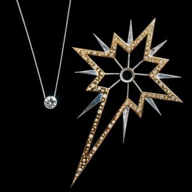 Why decorate with paper and tinsel when you can use gold and diamonds? Photo: @veryfirstto_insta/Instagram