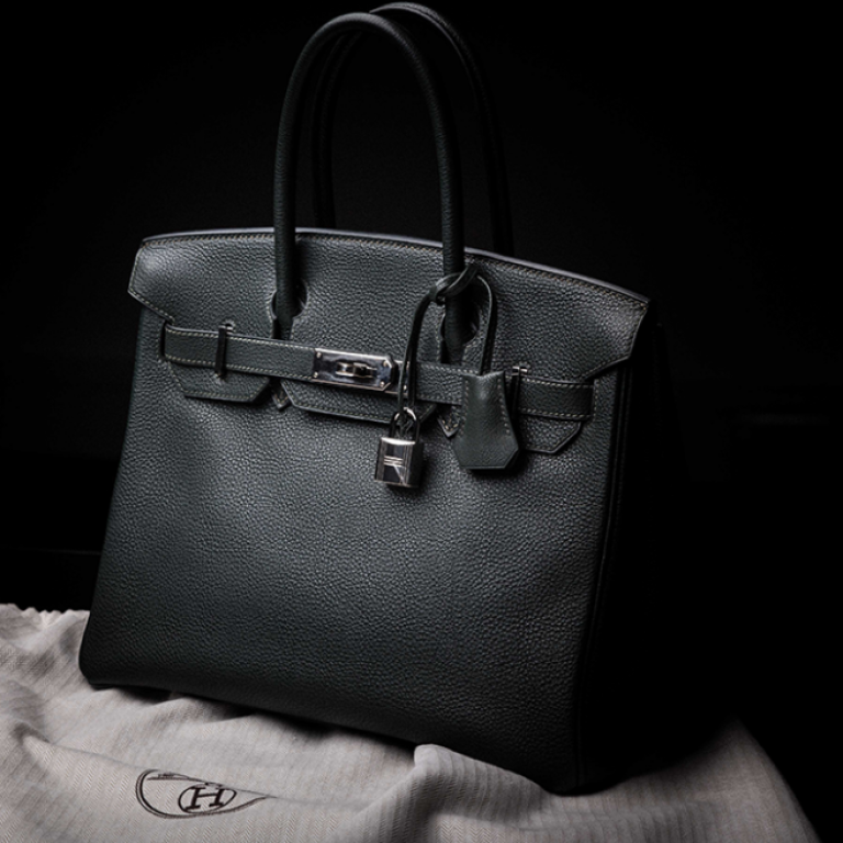 Covid-19 has brought uncertainty at the direction of global financial markets, but Hermès Birkin bags are holding their value “better than gold” in these uncertain times. Photo: Jing Daily