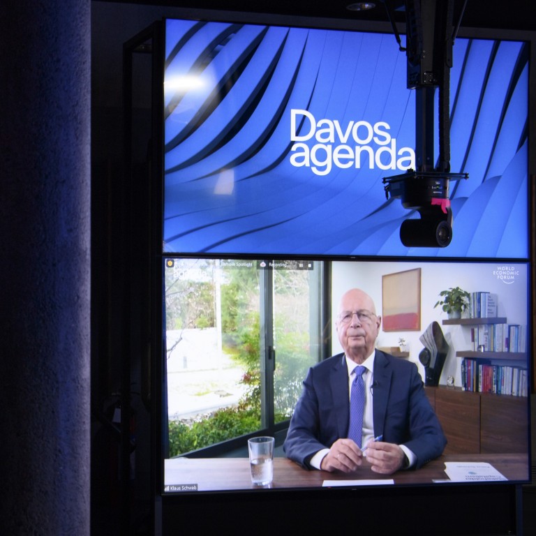 Ο Γερμανός Klaus Schwab, ιδρυτής και εκτελεστικός πρόεδρος του Παγκόσμιου Οικονομικού Φόρουμ, σε μια εικονική συνέντευξη τύπου για την προεπισκόπηση της Ατζέντας Davos 2021 της επόμενης εβδομάδας. Φωτογραφία: EPA-EFE