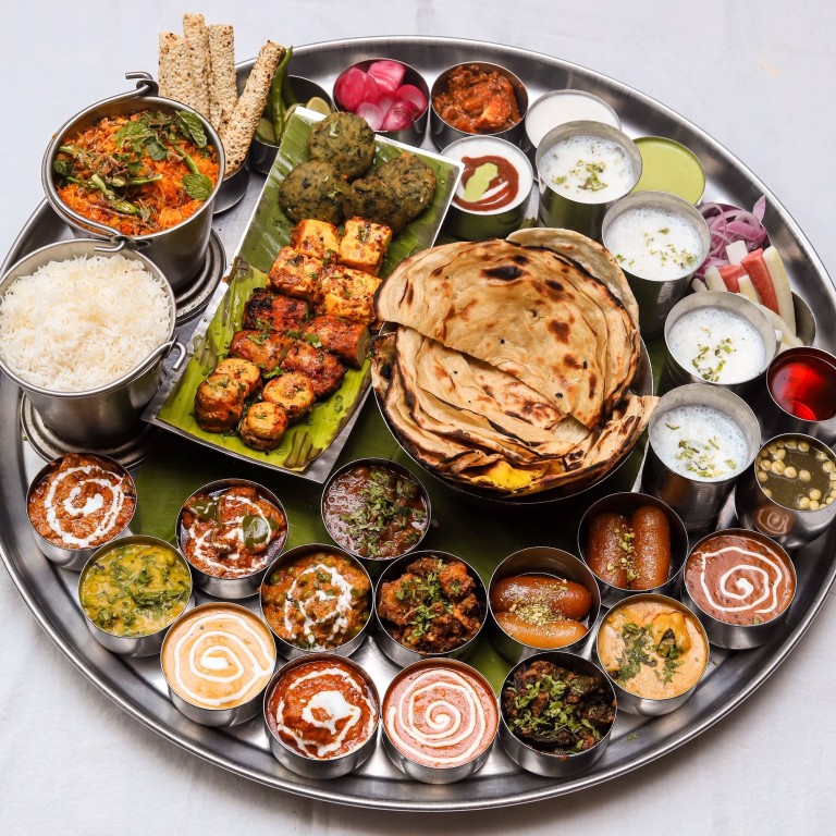 Thali georges. Dishes from Fergana.