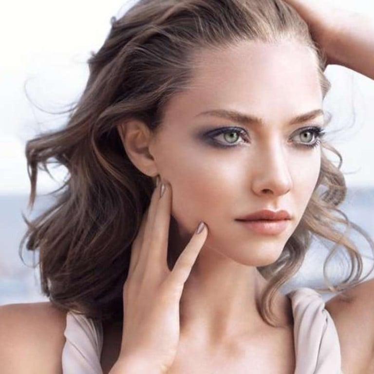 Amanda Seyfried wearing Cle de Peau Beaute