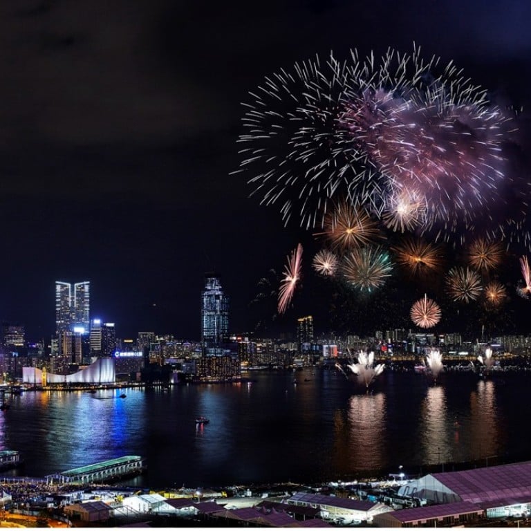 Aqua, Tosca, Rech by Alain Ducasse, Felix and Man Wah offer celebratory menus with lots of delicious dishes and a grand view of the harbour and the fireworks