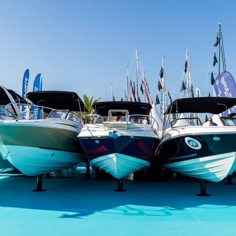 Cannes Yachting Festival celebrates its 40th year in elegant, luxurious surroundings in the sparkling bay of Cannes.