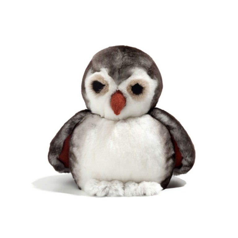 Loro Piana. The fluffy and cosy My Gupi can be a lovely bedroom decoration, HK$23,600