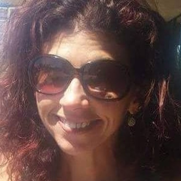 US woman shot dead with pistol by hunter who thought she was a deer