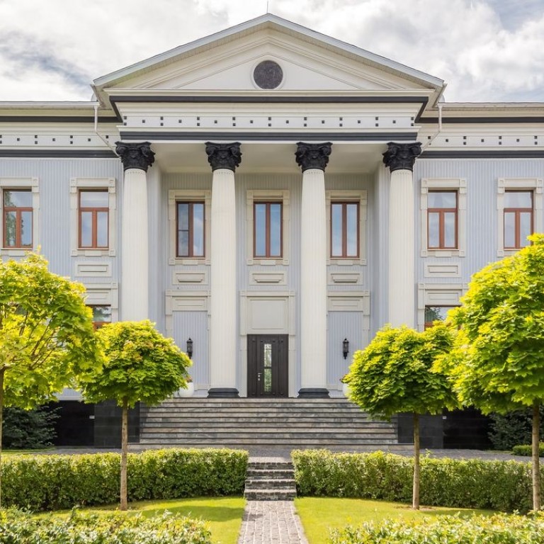 This mansion in Russia, listed by Moscow-based Kalinka Group, may be sold for bitcoin.
