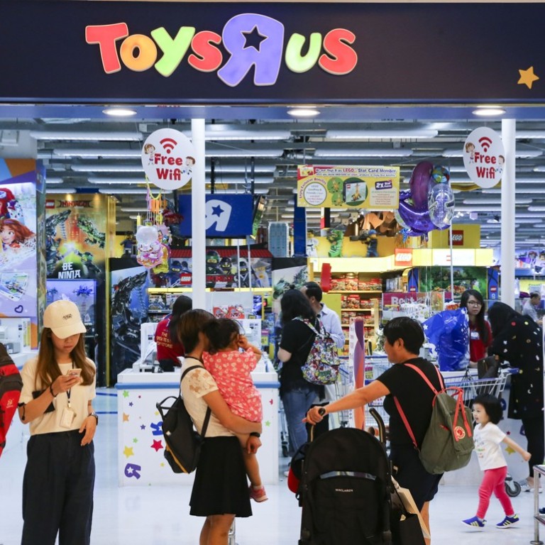 Lol surprise pop up store toys r us outlet