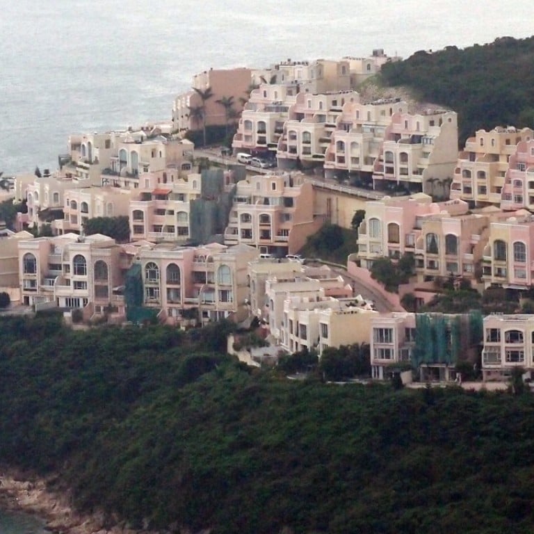 Redhill Peninsula in Tai Tam has excellentviews of the South China Sea.