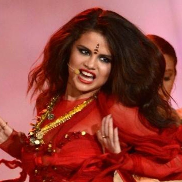 Kim Kardashian 'Kimono' trademark sparks #KimOhNo backlash 