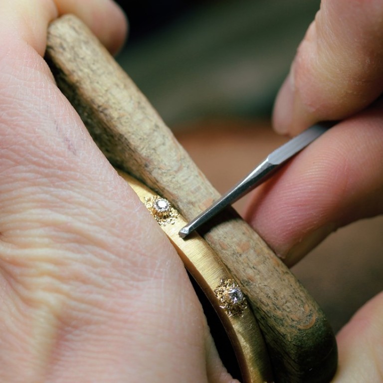 Buccellati specialises in engraving techniques to create special