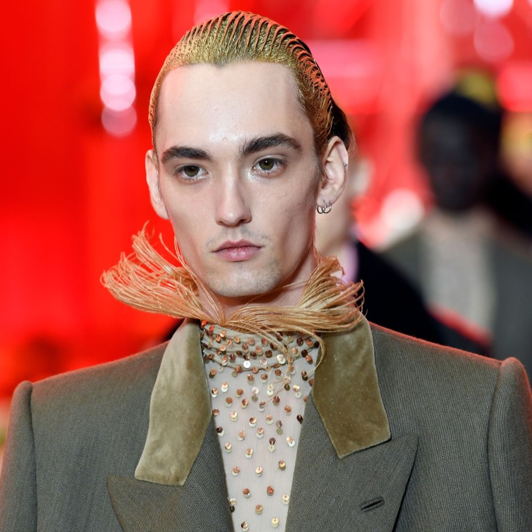 Paris Men's Fashion Week: Bella Hadid, Robert Pattinson among stars at Kim  Jones' Dior debut