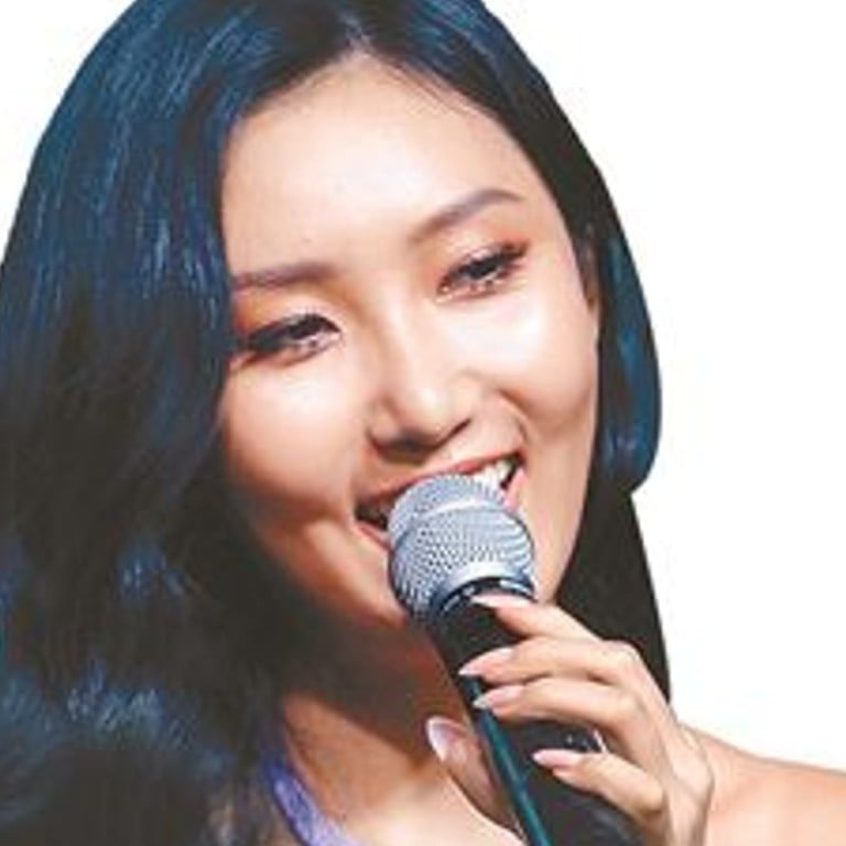 K-pop star Hwasa’s taste in food is proving hugely influential in South Korea – sparking huge demand for beef intestines and seaweed chips after a reality television show showed her eating the food in restaurants. Photo: Korea Times