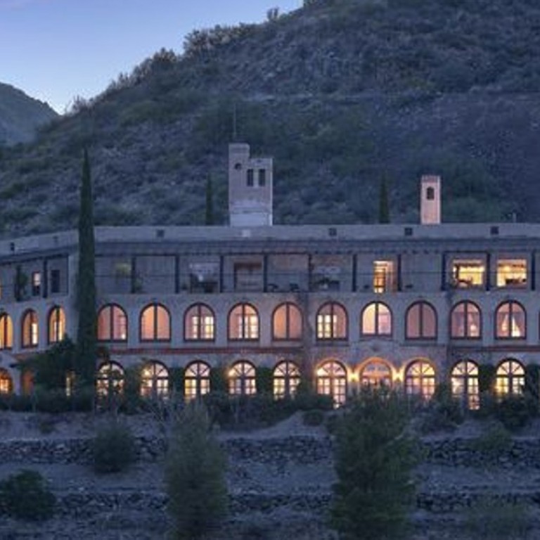 The former 40-bedroom miners’ hotel in Arizona, which has been a private home for the past 20 years, is now for sale for US$6.2 million. Photo: Sotheby’s International Realty
