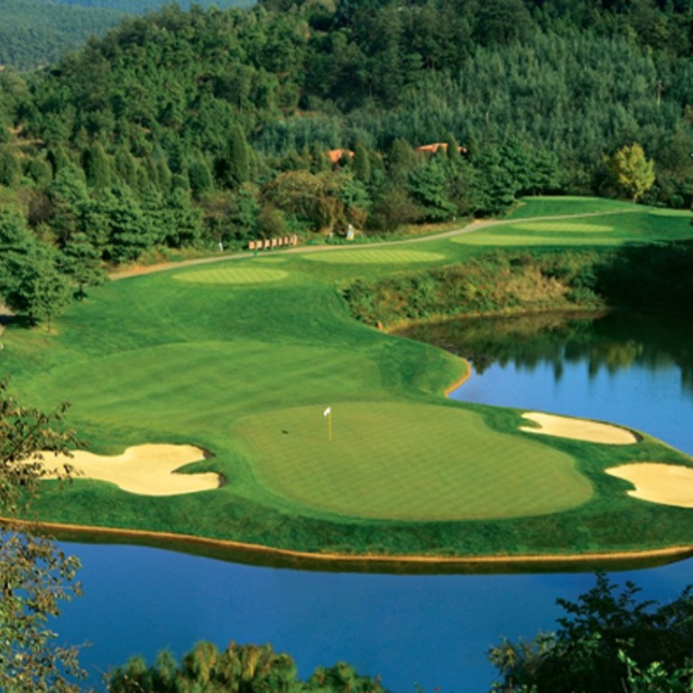 The lake golf course at Spring City Resort is 2,100 metres above sea level, and is easily played during the summer, with breezes coming off the lake to keep things comfortable.