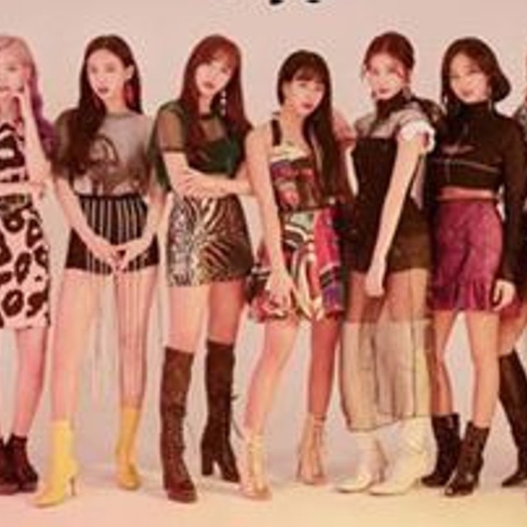 How does Momo of K-pop girl band TWICE keep her abs ripped
