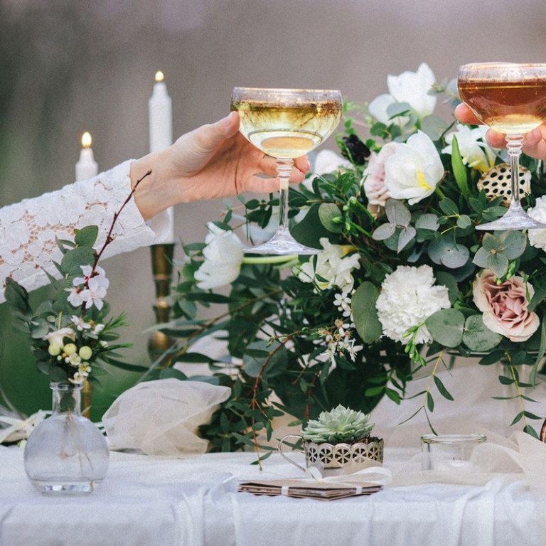 More weddings are going zero-waste. For example, some bridal couples gift decorations and flower arrangements to retirement homes. Photo: iStockphoto