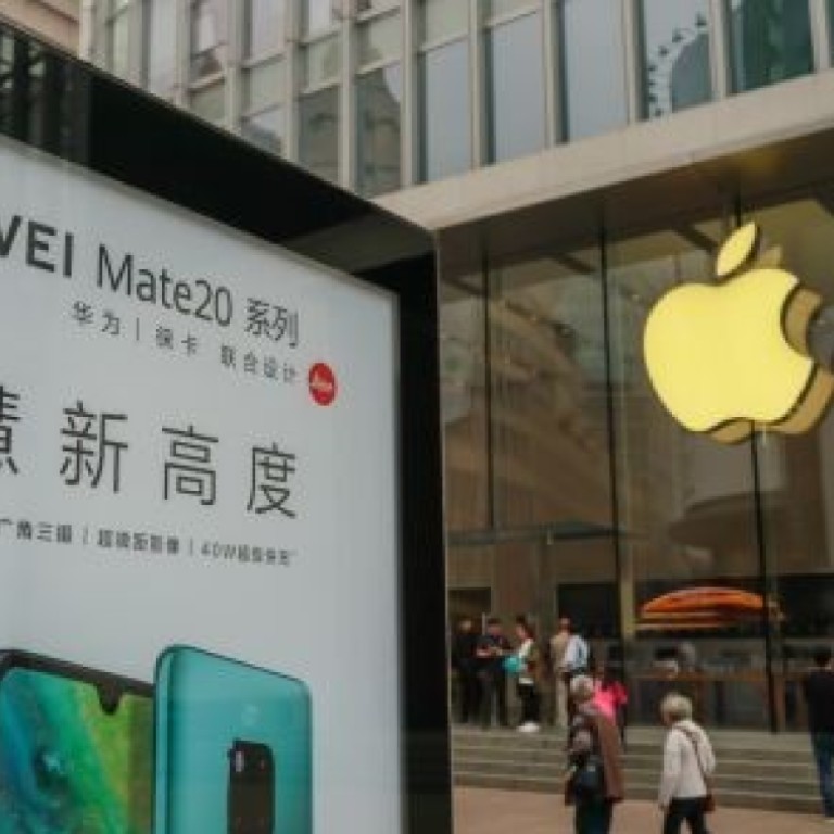 The American technology company Apple blames the fall in sales of its iPhones in China on a drop in luxury spending in the nation – rather than the fact that domestic consumers are buying more reasonably priced, good quality Chinese brands such as Huawei and Vivo.
