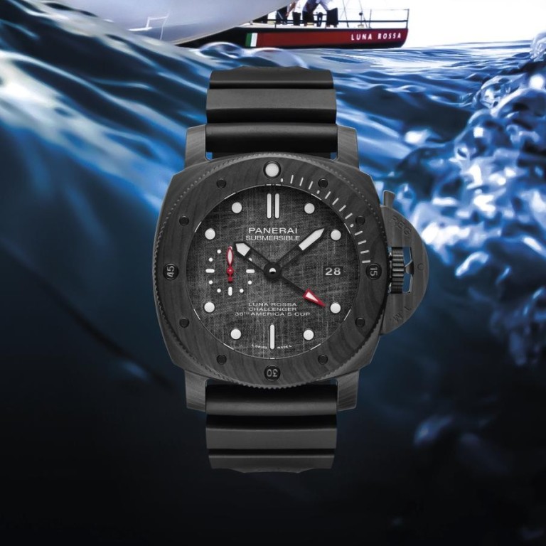 The dial of the new matt black 47mm Panerai Submersible Luna Rossa PAM01039 is made using pieces from actual sails used on the Luna Rossa.