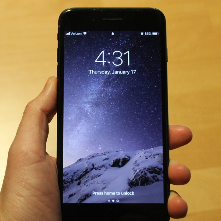 At the start of January, Apple announced that its holiday quarter revenue would be 7 per cent lower than expected due to weakening iPhone sales. Photo: Nick Bastone