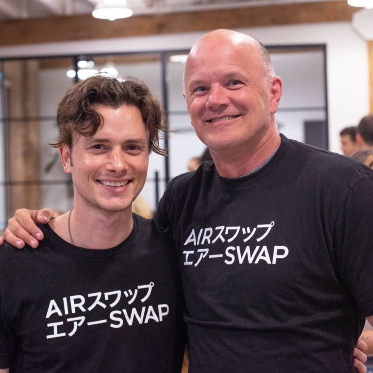 Michael Novogratz (right) – founder of the cryptocurrency bank Digital Galaxy, which is raising at least US$250 million for a credit fund to offer loans to cryptocurrency firms – with Michael Oved, co-founder of AirSwap, a peer-to-peer trading network. Photo: Twitter