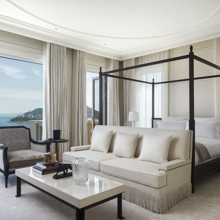 The villas at 45 Tai Tam boast sea-facing floor-to-ceiling windows.