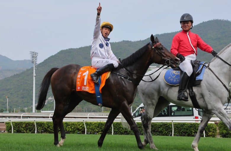 Horse race hats sales history