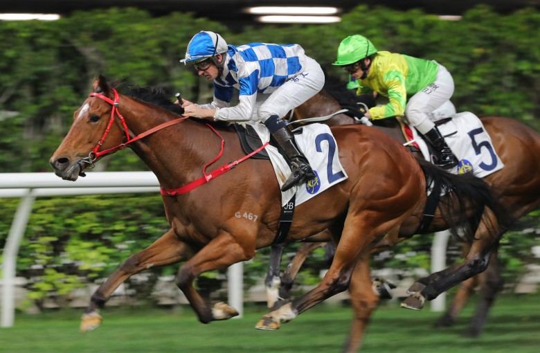 Nordic Dragon salutes under Hugh Bowman at Happy Valley in May. Photos: Kenneth Chan