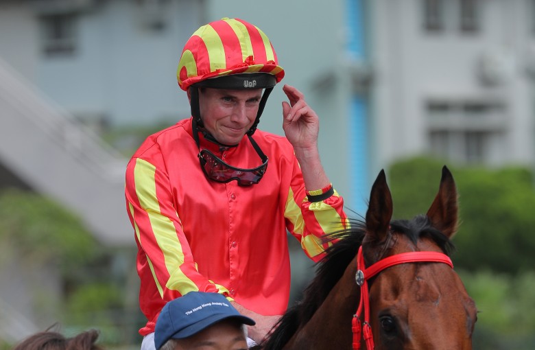 Ryan Moore among six overseas riders granted short-term licences in  aftermath of Sha Tin fall | HK Racing | South China Morning Post