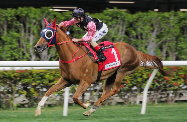 Andrea Atzeni gives Beauty Destiny a pat as he soars to victory at Happy Valley. Photos: Kenneth Chan