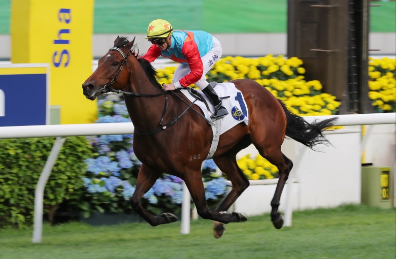 Ka Ying Rising cruises to victory in the Sprint Cup under Zac Purton. Photos: Kenneth Chan