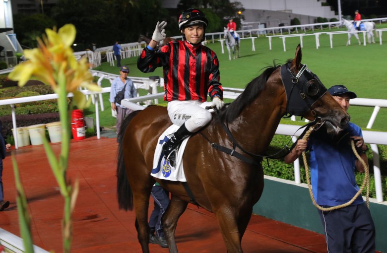 Ellis Wong celebrates his first Hong Kong treble at Sha Tin on Saturday. Photos: Kenneth Chan