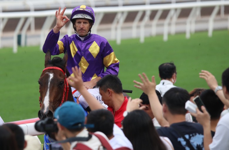 Hugh Bowman reunites with Helios Express in the Premier Bowl this weekend. Photos: Kenneth Chan