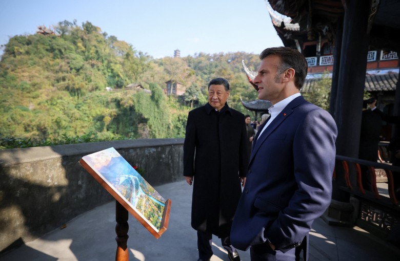 French President Emmanuel Macron and Chinese President Xi Jinping visit the Unesco-listed Dujiangyan site in Sichuan province on December 5. Given that Chinese presidents rarely take foreign leaders to the provinces, Macron’s visit to southwestern China is clearly a special gesture. Photo: Pool/Reuters
