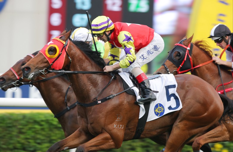 Crimson Flash, ridden by Andrea Atzeni, wins at Sha Tin. Photos: Kenneth Chan.