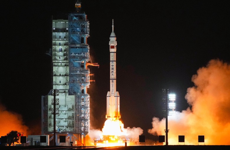A rocket carrying China’s Shenzhou-23 crewed spaceship launches from a satellite launch centre in Gansu province on May 24. Photo: Kyodo