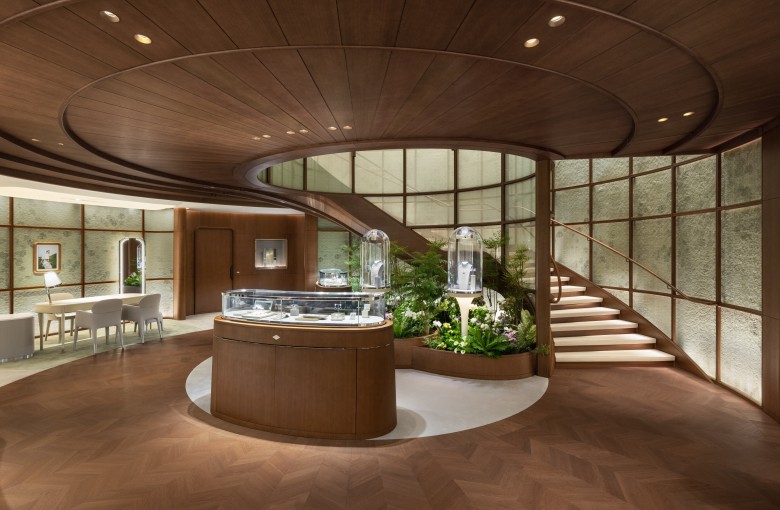 The Van Cleef & Arpels Hong Kong Maison is located at Alexandra House in Central district. Photo: Handout