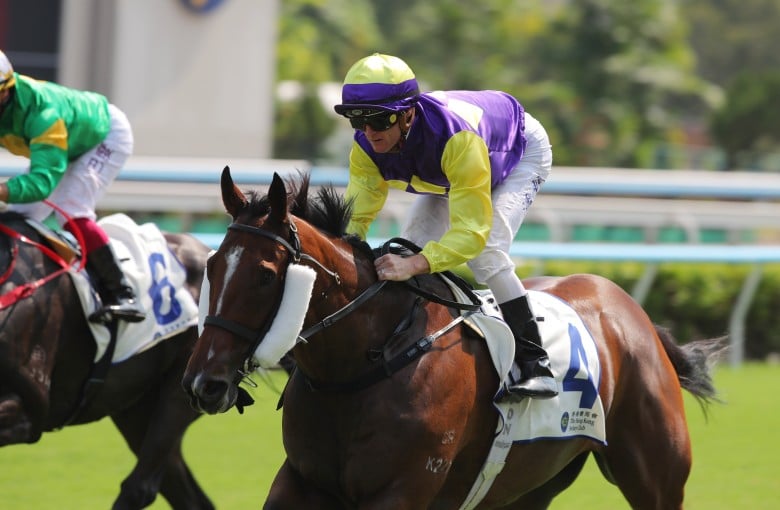 Colourful King wins under Zac Purton. Photos: Kenneth Chan